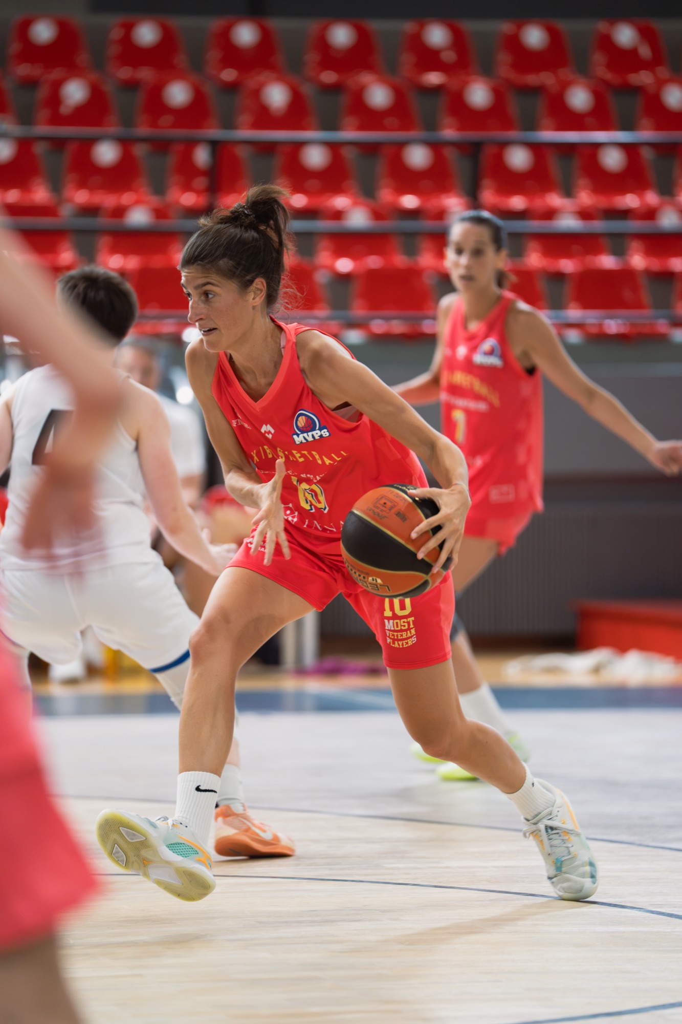 Jugada de equipo en el +35 femenino