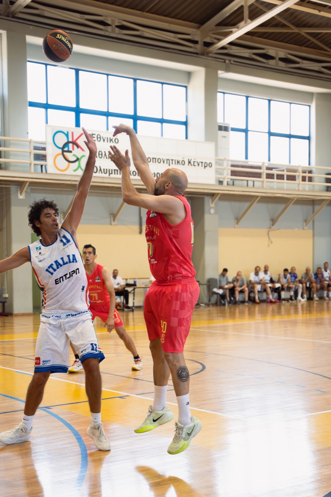 Rebote ofensivo en el +45 masculino